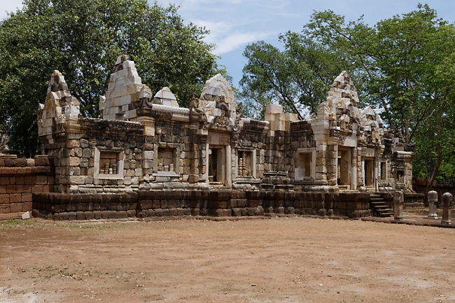 29-Prasat Sdok Kok Thom (2013)-006
